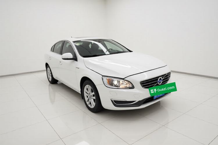 Used Volvo S60 2017 S60L T3 Smart Upgrade Edition Front Right 45 Deg