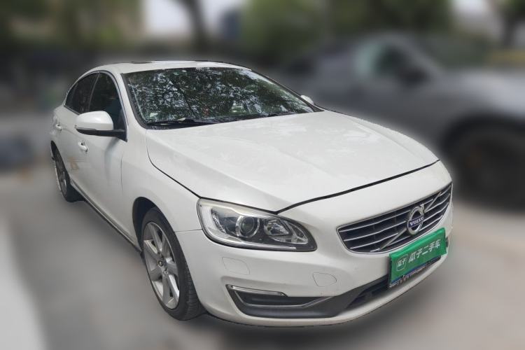 Used Volvo S60 2017 S60L T5 Intelligent Drive Edition Front Right 45 Deg