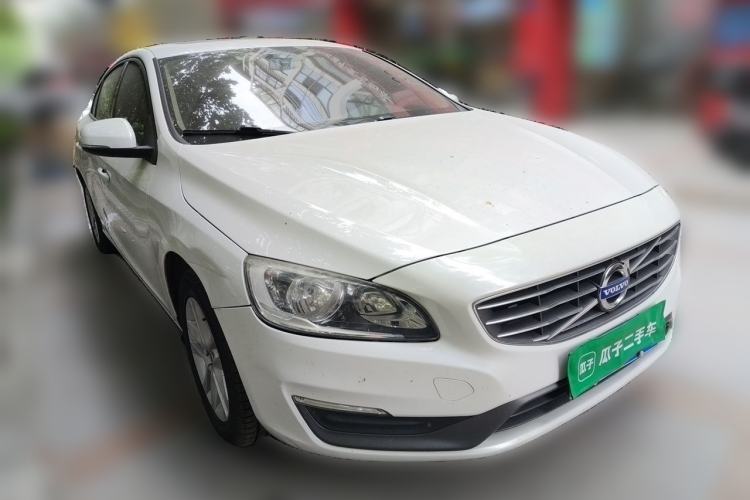 Used Volvo S60 2017 S60L T3 Smart Drive Edition Front Right 45 Deg
