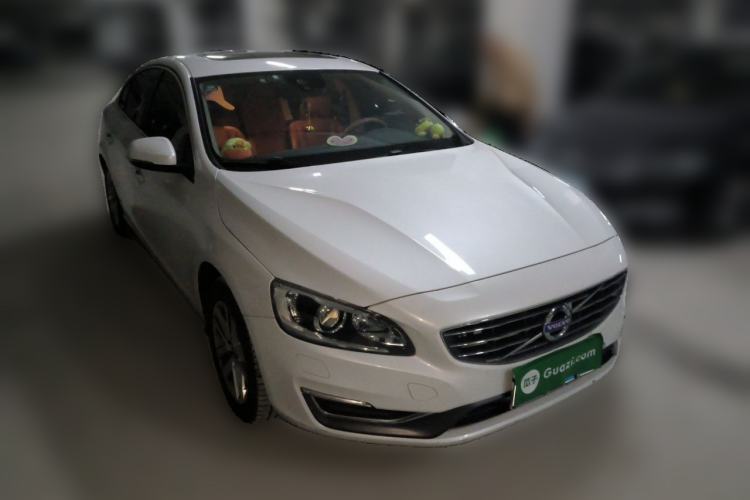 Used Volvo S60 2017 S60L T3 Smart Upgrade Edition Front Right 45 Deg