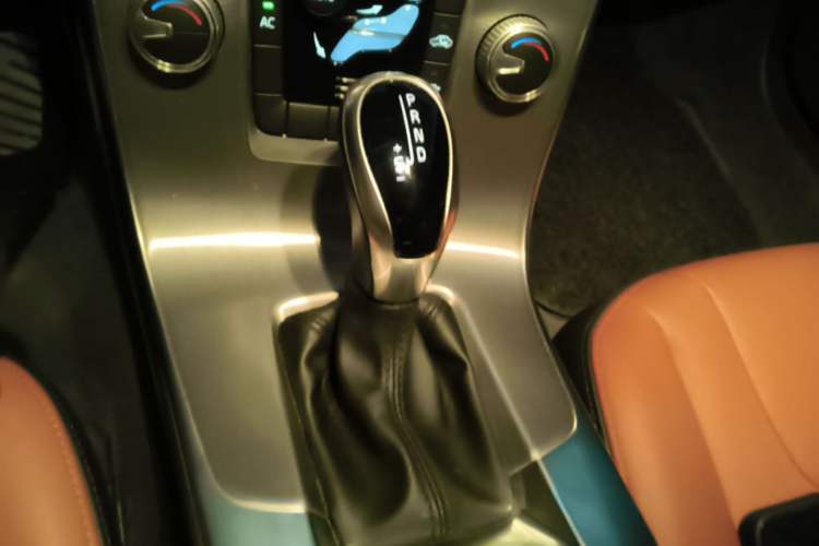 Used Volvo S60 2017 S60L T3 Smart Upgrade Edition Gear Lever
