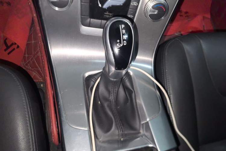 Used Volvo S60 2017 S60L T3 Smart Upgrade Edition Gear Lever