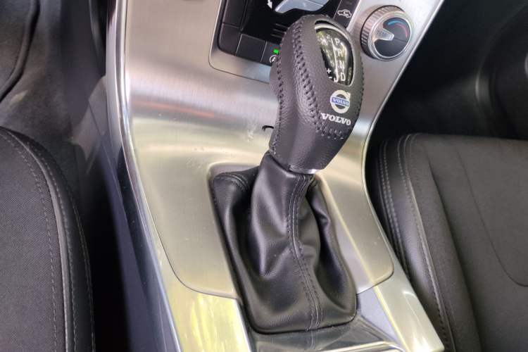 Used Volvo S60 2017 S60L T3 Smart Drive Edition Gear Lever