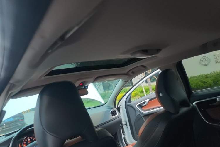 Used Volvo S60 2017 S60L T5 Intelligent Drive Edition Headliner