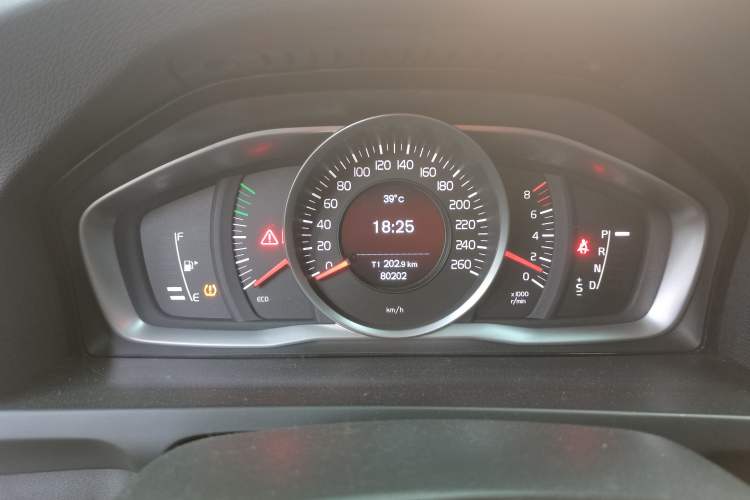 Used Volvo S60 2017 S60L T3 Smart Upgrade Edition Instrument Cluster