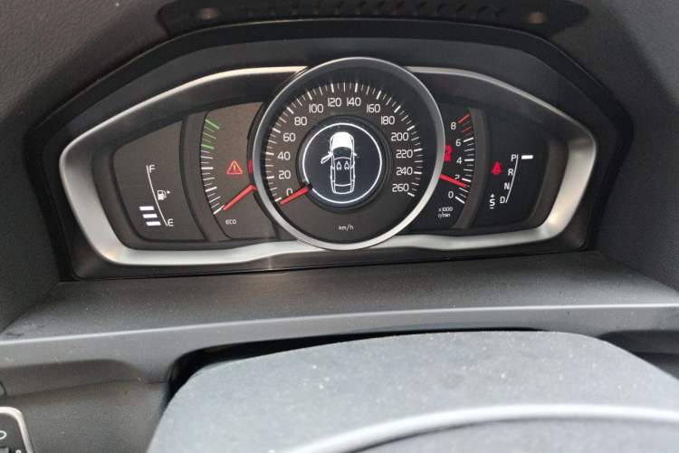 Used Volvo S60 2017 S60L T3 Smart Drive Edition Instrument Cluster