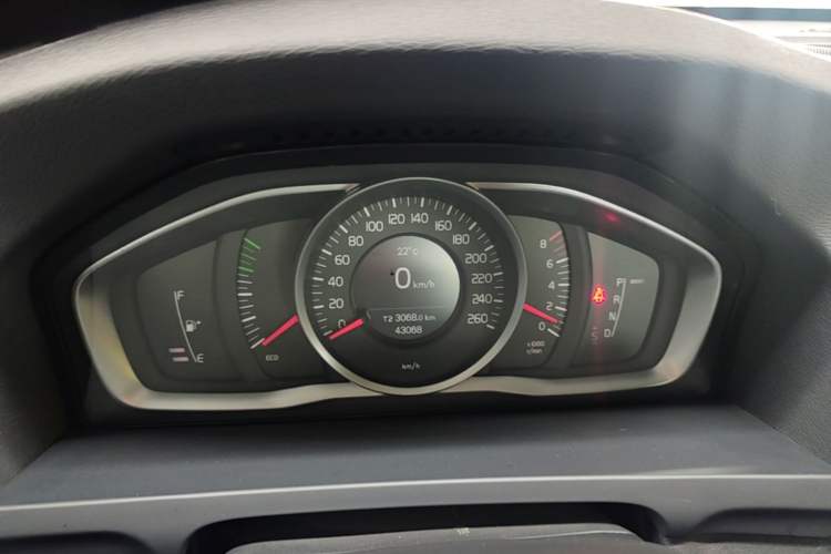 Used Volvo S60 2017 S60L T3 Smart Upgrade Edition Instrument Cluster