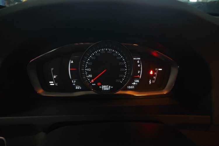 Used Volvo S60 2017 S60L T4 Smart Range Edition Instrument Cluster