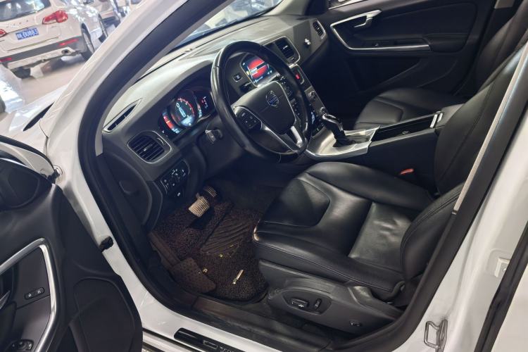Used Volvo S60 2017 S60L T4 Smart Range Edition Interior 1