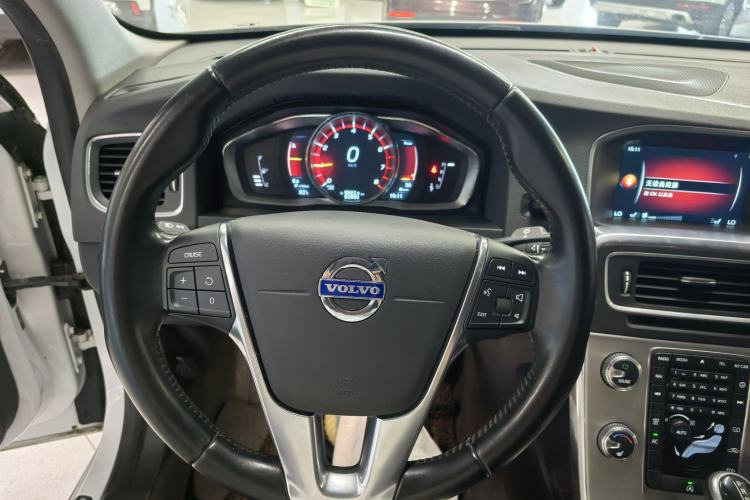 Used Volvo S60 2017 S60L T4 Smart Range Edition Interior 5