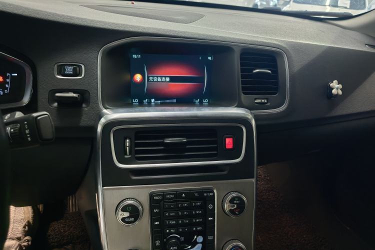 Used Volvo S60 2017 S60L T4 Smart Range Edition Interior 6