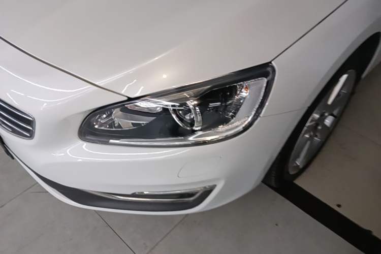 Used Volvo S60 2017 S60L T5 Intelligent Drive Edition Left Front Headlight