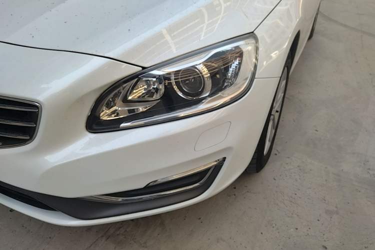 Used Volvo S60 2017 S60L T3 Smart Upgrade Edition Left Front Headlight