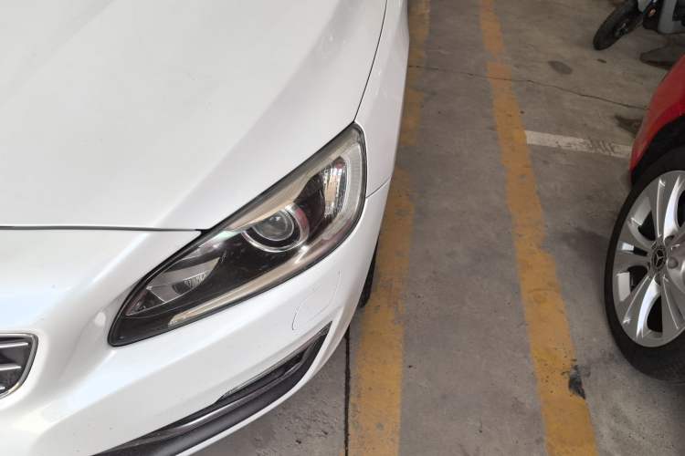 Used Volvo S60 2017 S60L T4 Smart Range Edition Left Front Headlight