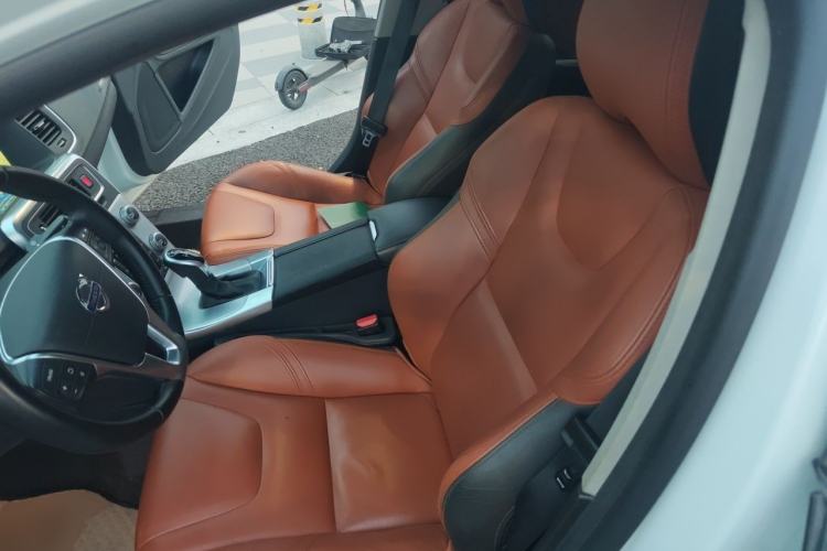 Used Volvo S60 2017 S60L T5 Intelligent Drive Edition Left Front Seat