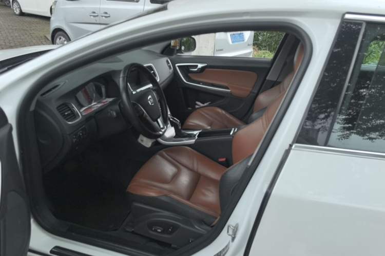 Used Volvo S60 2017 S60L T5 Intelligent Drive Edition Left Front Seat