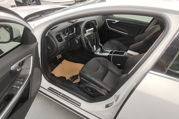 Used Volvo S60 2017 S60L T5 Intelligent Drive Edition Left Front Seat