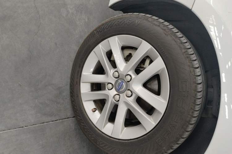 Used Volvo S60 2017 S60L T3 Smart Upgrade Edition Left Front Wheel Hub