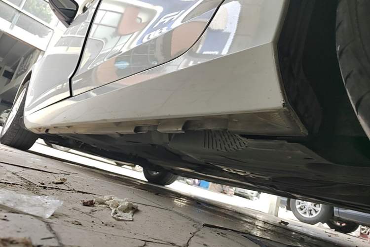 Used Volvo S60 2017 S60L T3 Smart Drive Edition Left Side Sill