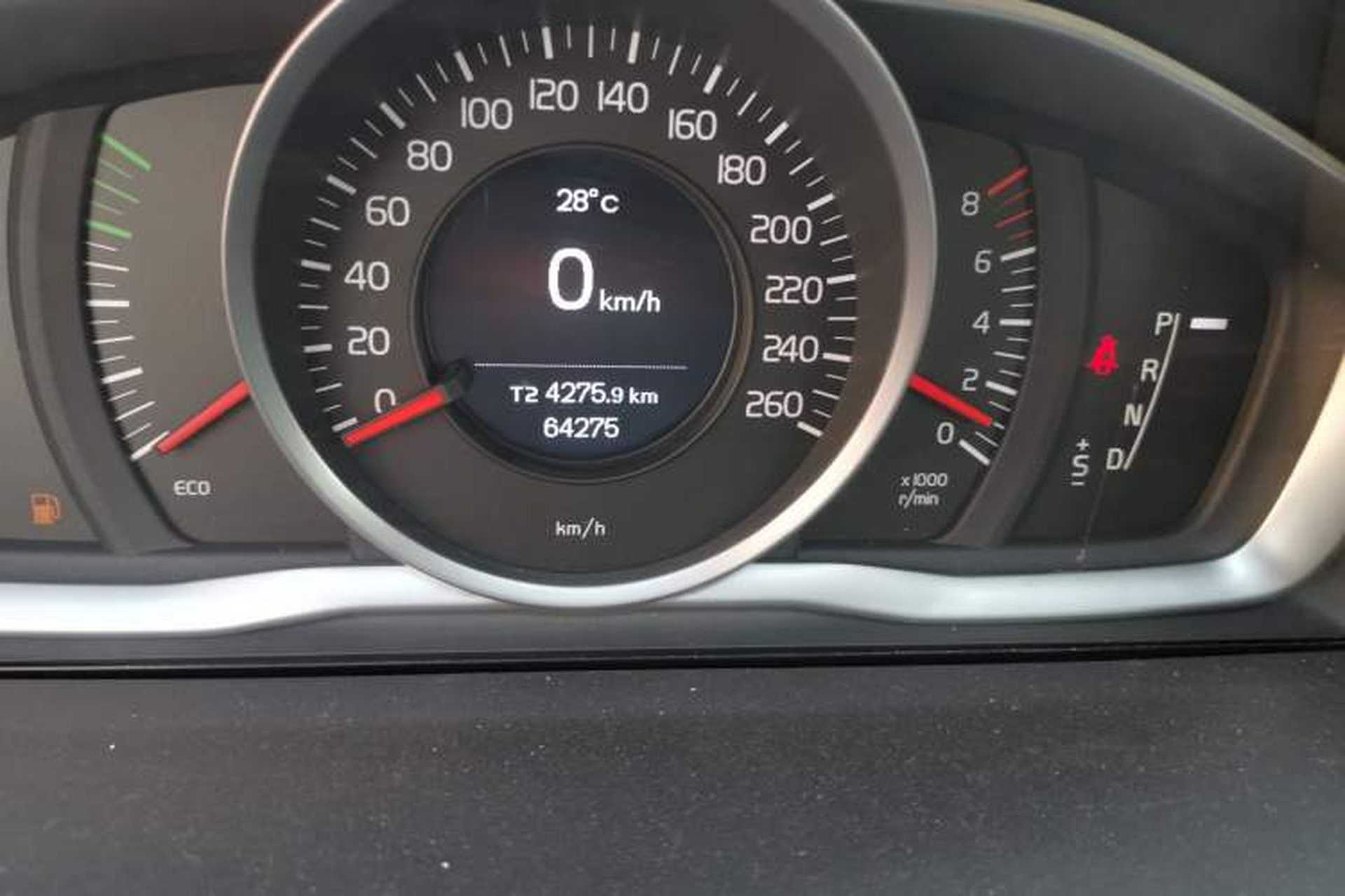 Used Volvo S60 2017 S60L T3 Smart Upgrade Edition Odometer Close Up