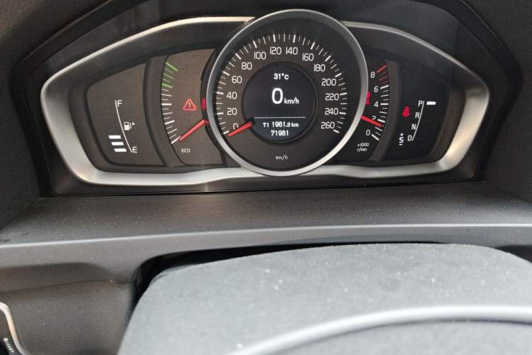 Used Volvo S60 2017 S60L T3 Smart Drive Edition Odometer Close Up