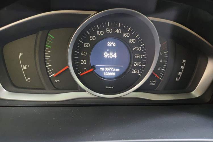 Used Volvo S60 2017 S60L T3 Smart Upgrade Edition Odometer Close Up