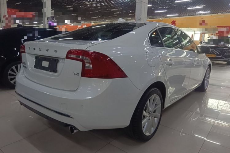 Used Volvo S60 2017 S60L T4 Smart Range Edition Rear Right 45 Deg