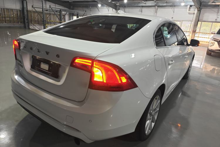 Used Volvo S60 2017 S60L T4 Smart Range Edition Rear Right 45 Deg