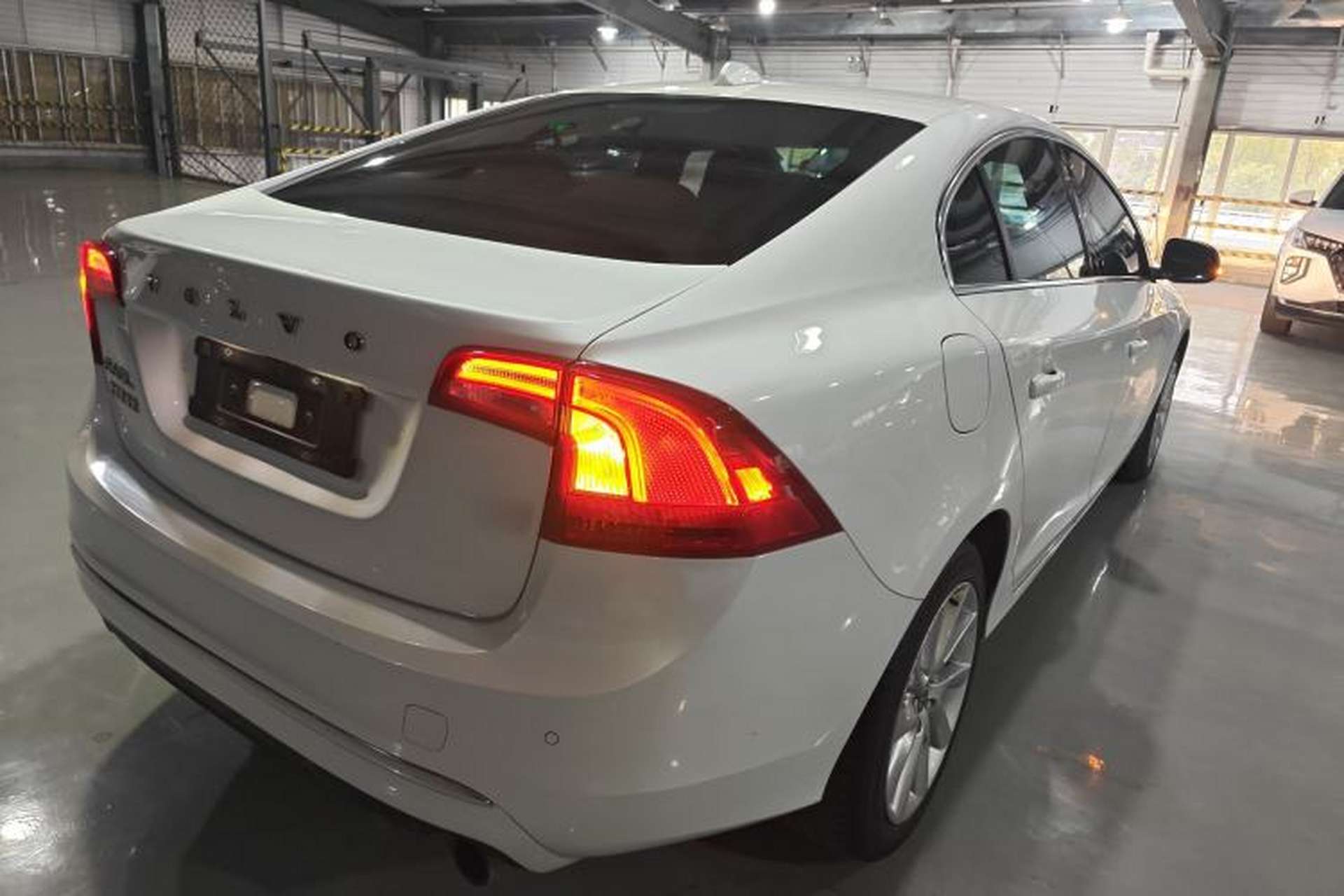 Used Volvo S60 2017 S60L T4 Smart Range Edition Rear Right 45 Deg