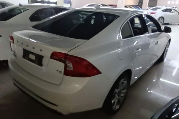 Used Volvo S60 2017 S60L T5 Intelligent Drive Edition Rear Right 45 Deg