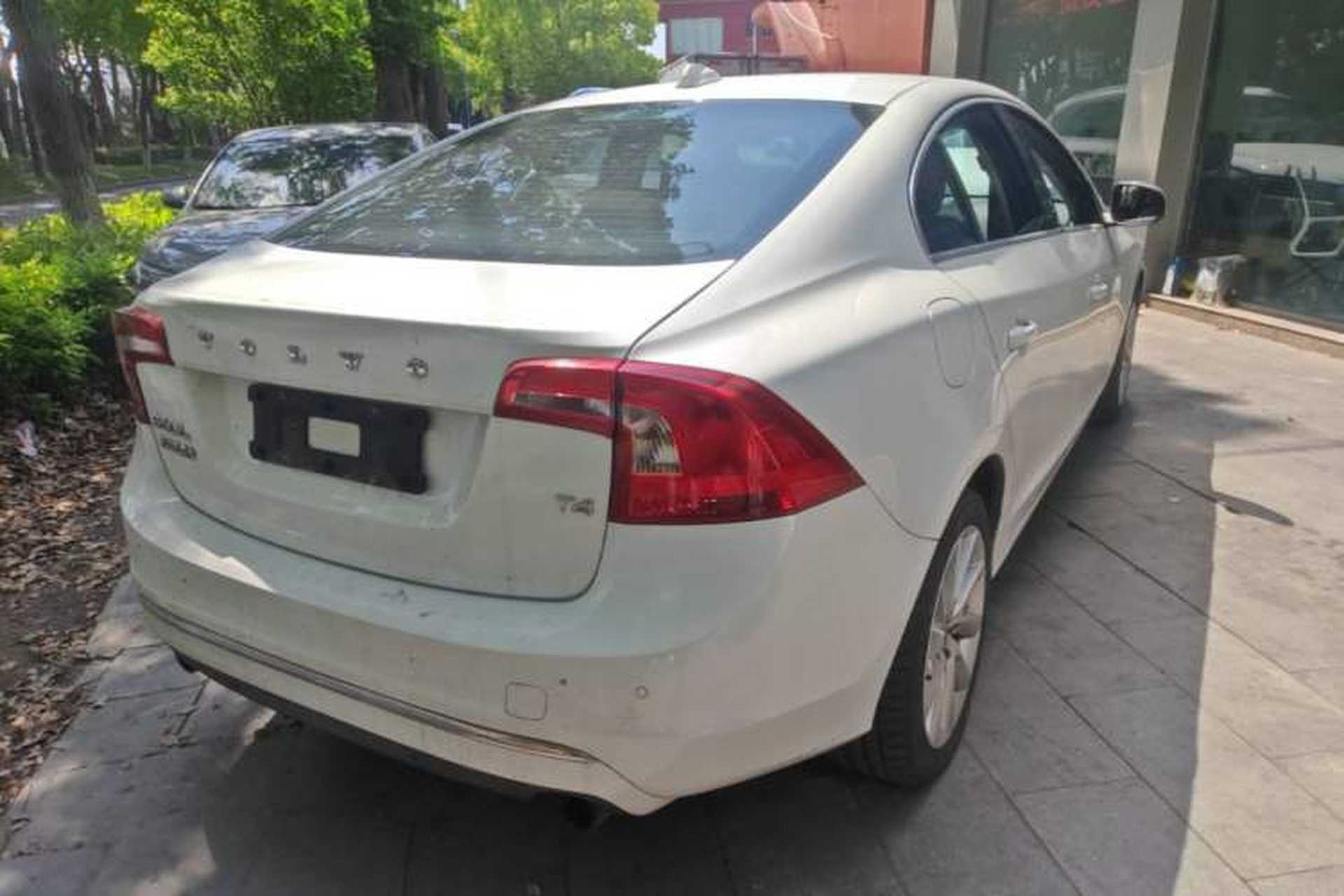 Used Volvo S60 2017 S60L T4 Smart Range Edition Rear Right 45 Deg