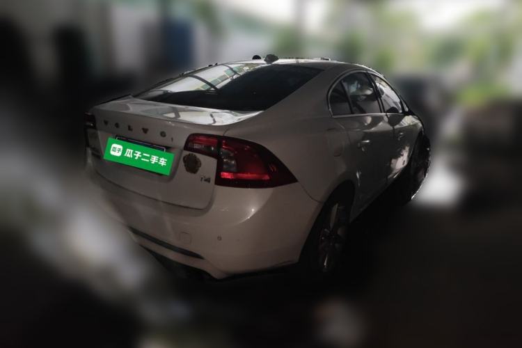 Used Volvo S60 2017 S60L T4 Smart Range Edition Rear Right 45 Deg