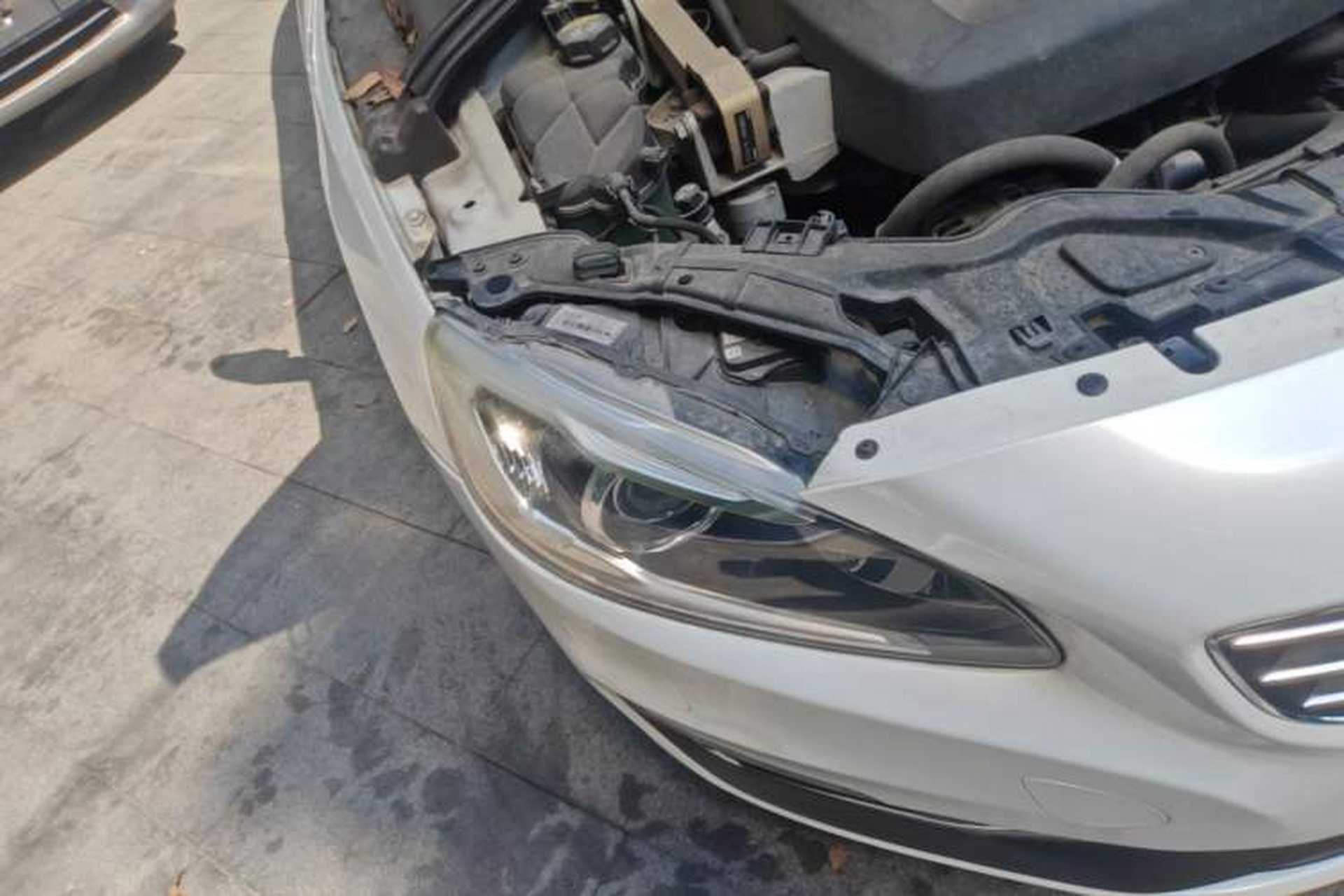Used Volvo S60 2017 S60L T4 Smart Range Edition Right Front Headlight
