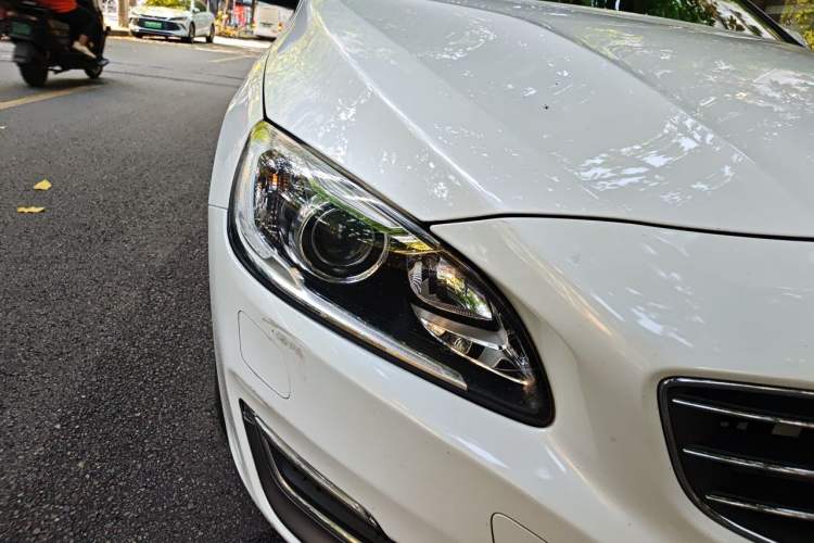 Used Volvo S60 2017 S60L T3 Smart Upgrade Edition Right Front Headlight