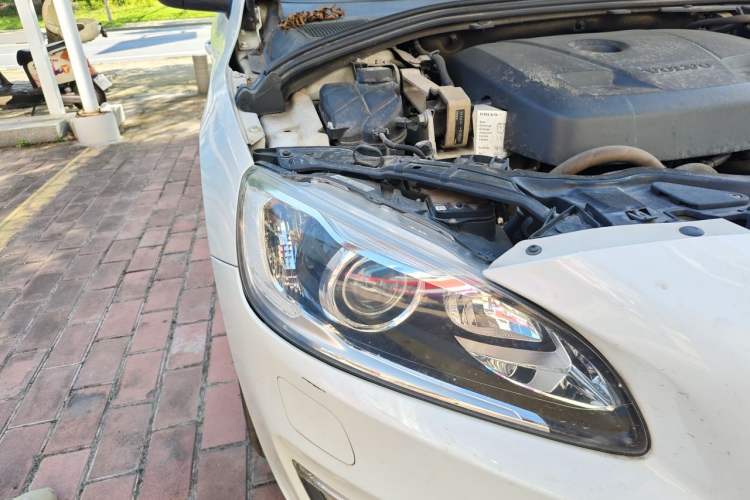 Used Volvo S60 2017 S60L T3 Smart Upgrade Edition Right Front Headlight