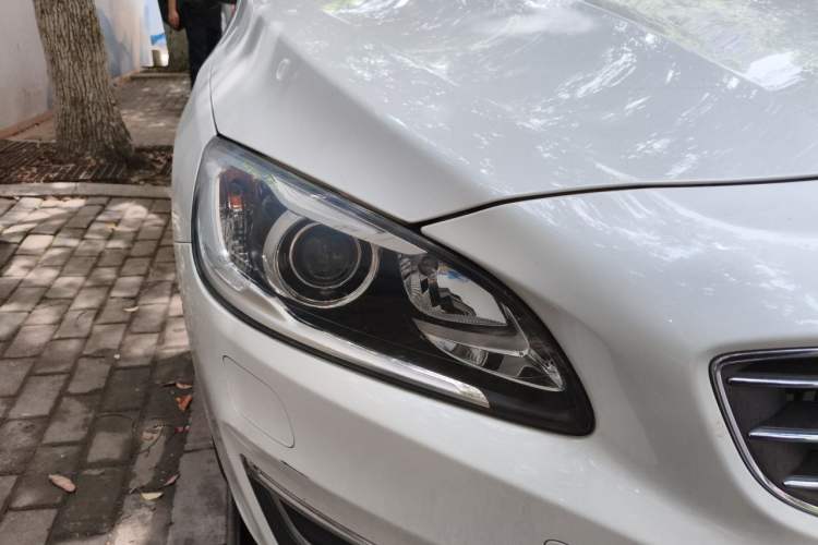 Used Volvo S60 2017 S60L T3 Smart Upgrade Edition Right Front Headlight