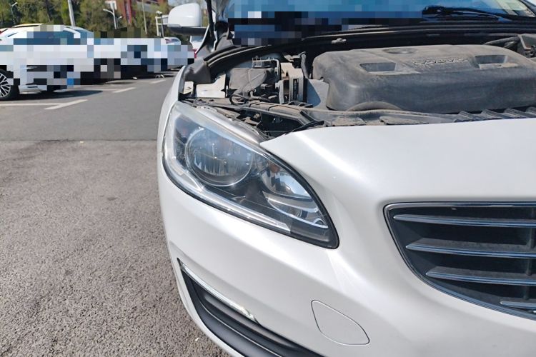 Used Volvo S60 2017 S60L T3 Smart Drive Edition Right Front Headlight