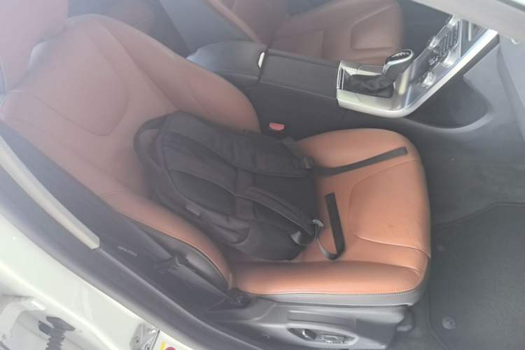 Used Volvo S60 2017 S60L T3 Smart Upgrade Edition Right Front Seat