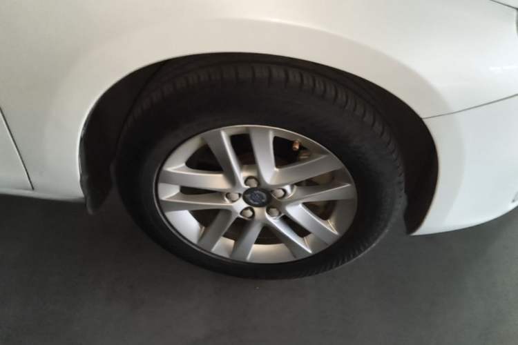 Used Volvo S60 2017 S60L T3 Smart Upgrade Edition Right Front Wheel Hub
