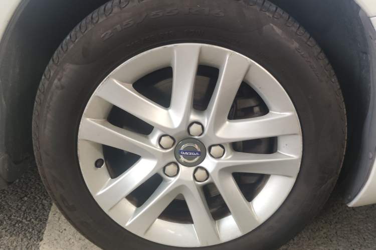 Used Volvo S60 2017 S60L T3 Smart Drive Edition Right Front Wheel Hub