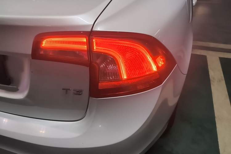 Used Volvo S60 2017 S60L T3 Smart Upgrade Edition Right Rear Taillight