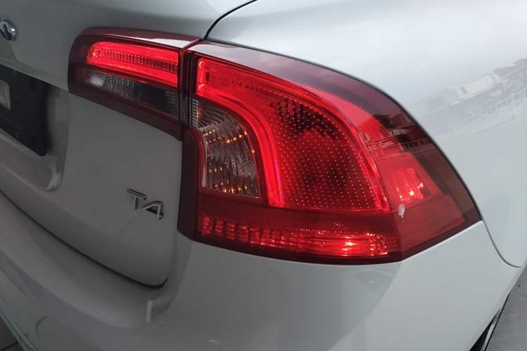 Used Volvo S60 2017 S60L T4 Smart Range Edition Right Rear Taillight