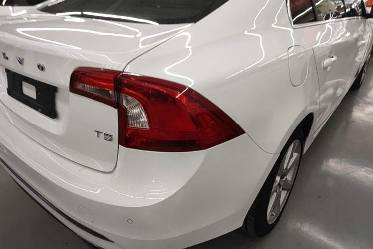 Used Volvo S60 2017 S60L T5 Intelligent Drive Edition Right Rear Taillight