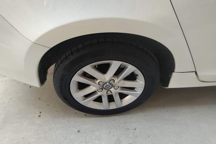 Used Volvo S60 2017 S60L T3 Smart Upgrade Edition Right Rear Wheel Hub