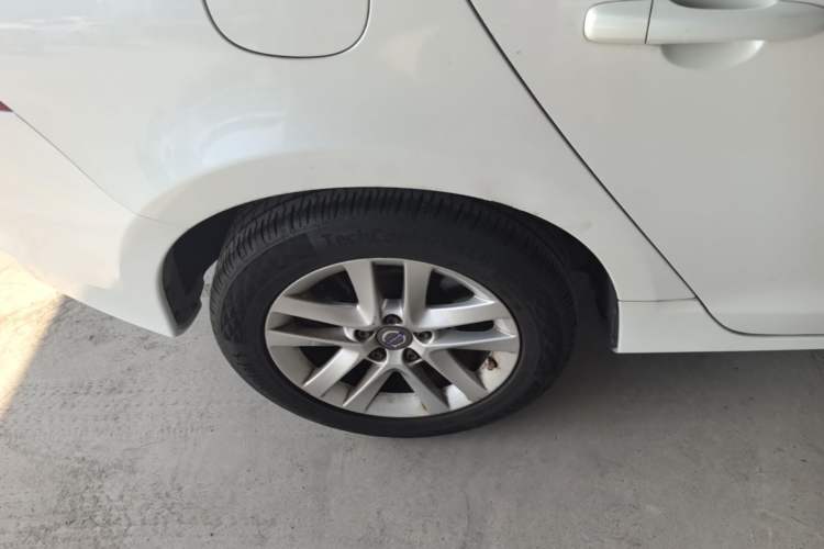 Used Volvo S60 2017 S60L T3 Smart Upgrade Edition Right Rear Wheel Hub