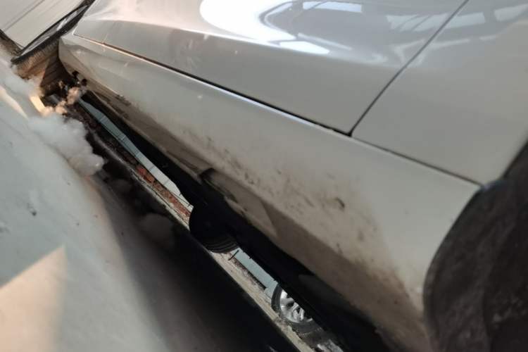 Used Volvo S60 2017 S60L T3 Smart Upgrade Edition Right Side Sill
