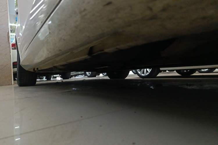 Used Volvo S60 2017 S60L T3 Smart Upgrade Edition Right Side Sill