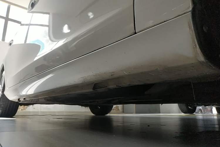 Used Volvo S60 2017 S60L T3 Smart Drive Edition Right Side Sill