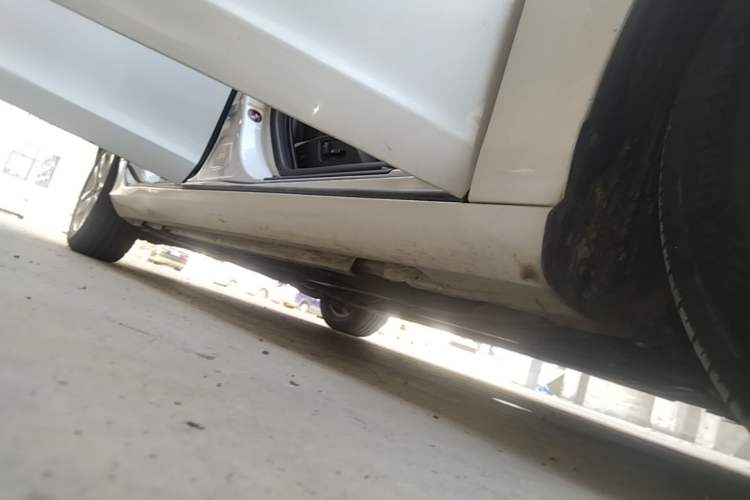 Used Volvo S60 2017 S60L T3 Smart Upgrade Edition Right Side Sill