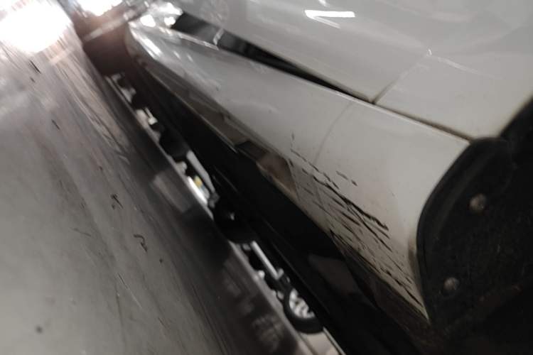 Used Volvo S60 2017 S60L T5 Intelligent Drive Edition Right Side Sill